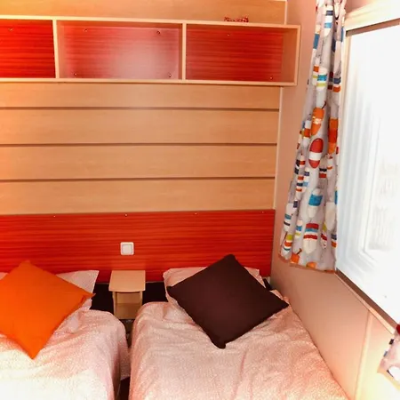 Mobil-home Avec Terrasse - 4 Pers. - Api-1-52-2742