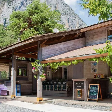 营地 Mobil-home Avec Terrasse - 4 Pers. - Api-1-52-2742 Le Martinet (Alpes-de-Haute-Provence)